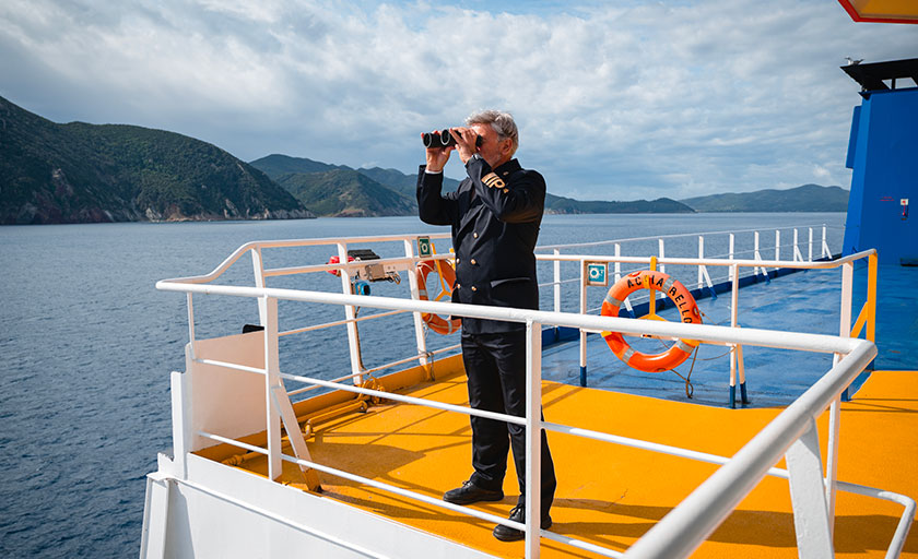 Comandante Maurizio Traghetto Blu Navy Acciarello