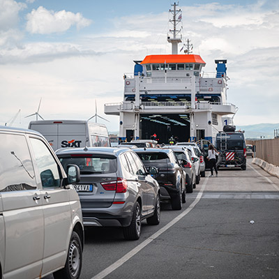 Imbarco Auto Traghetto da Piombino per Isola Elba