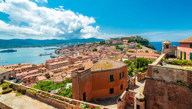 Isola Elba foto paesaggio