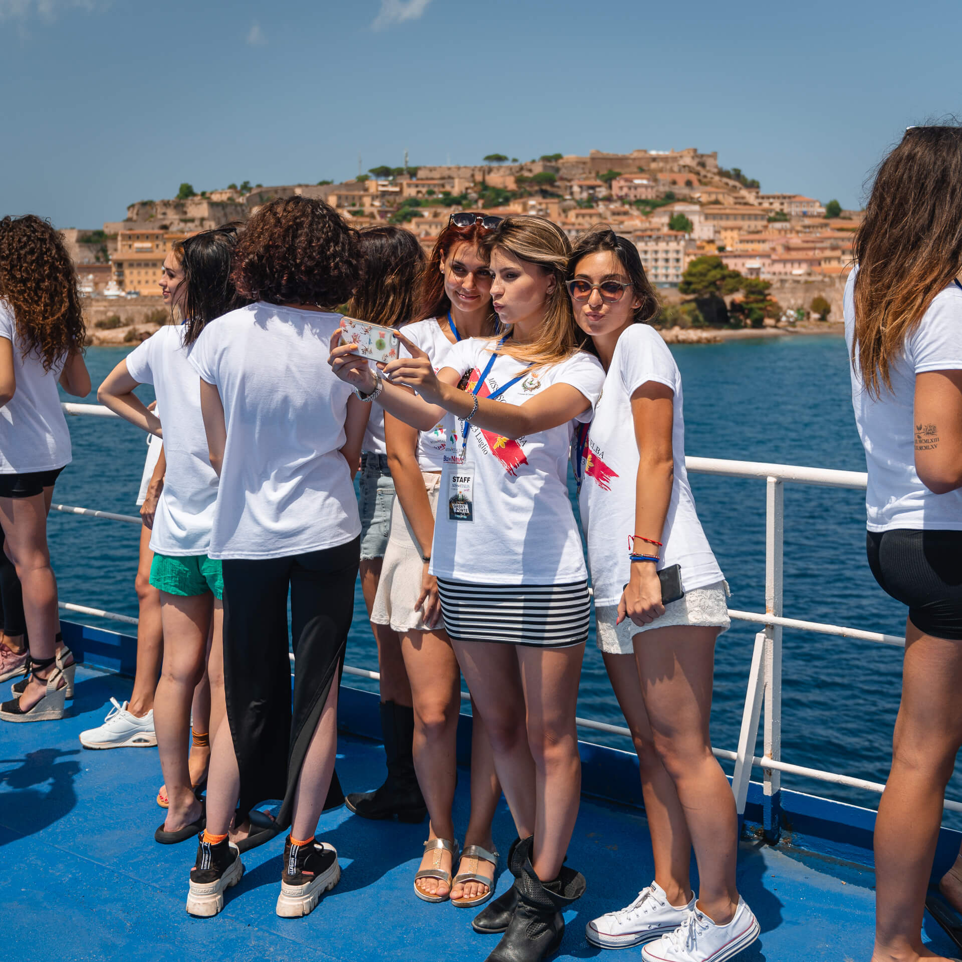 Modelle Miss Italia 2023 Elba con Blu Navy Traghetti