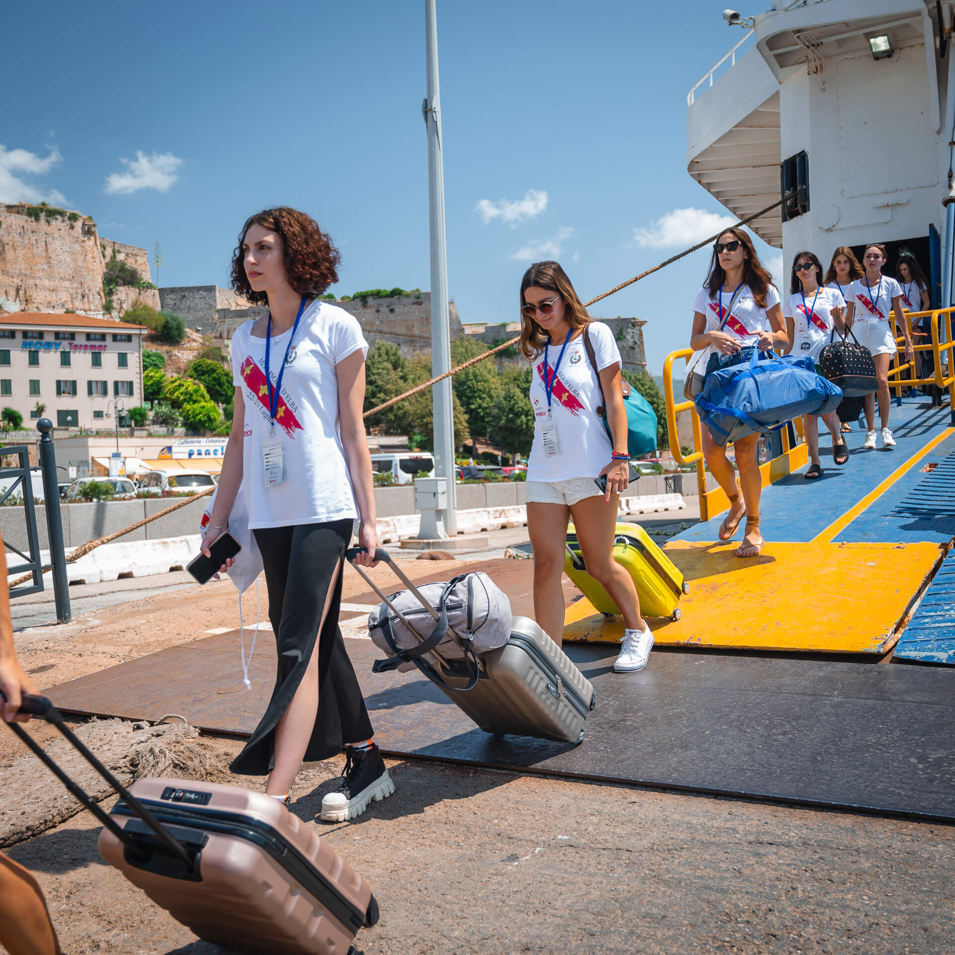 Modelle Miss Italia 2023 sbarco all'Elba