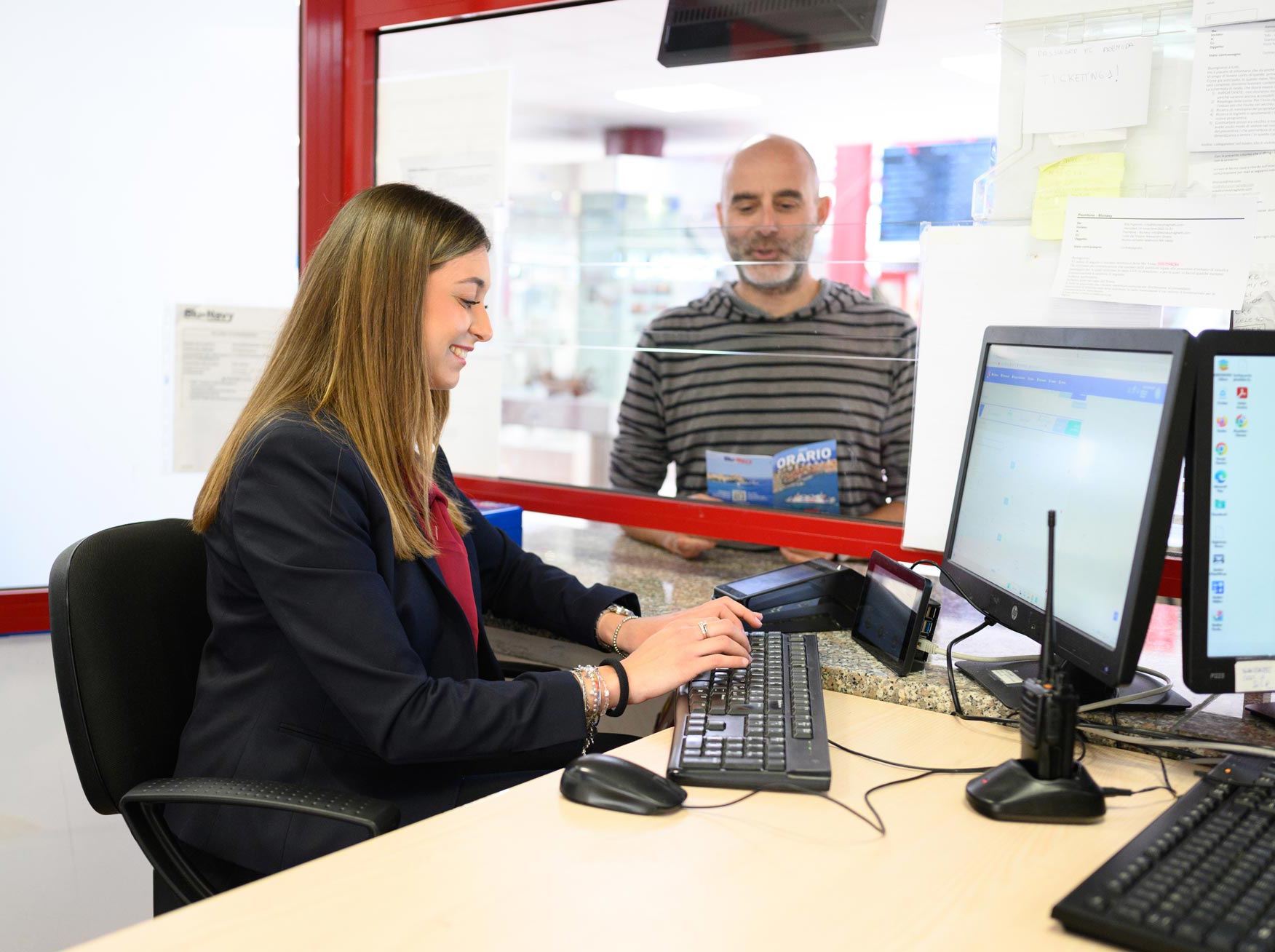 Reception Contatti e Recapiti Assistenza Blu Navy Traghetti Elba