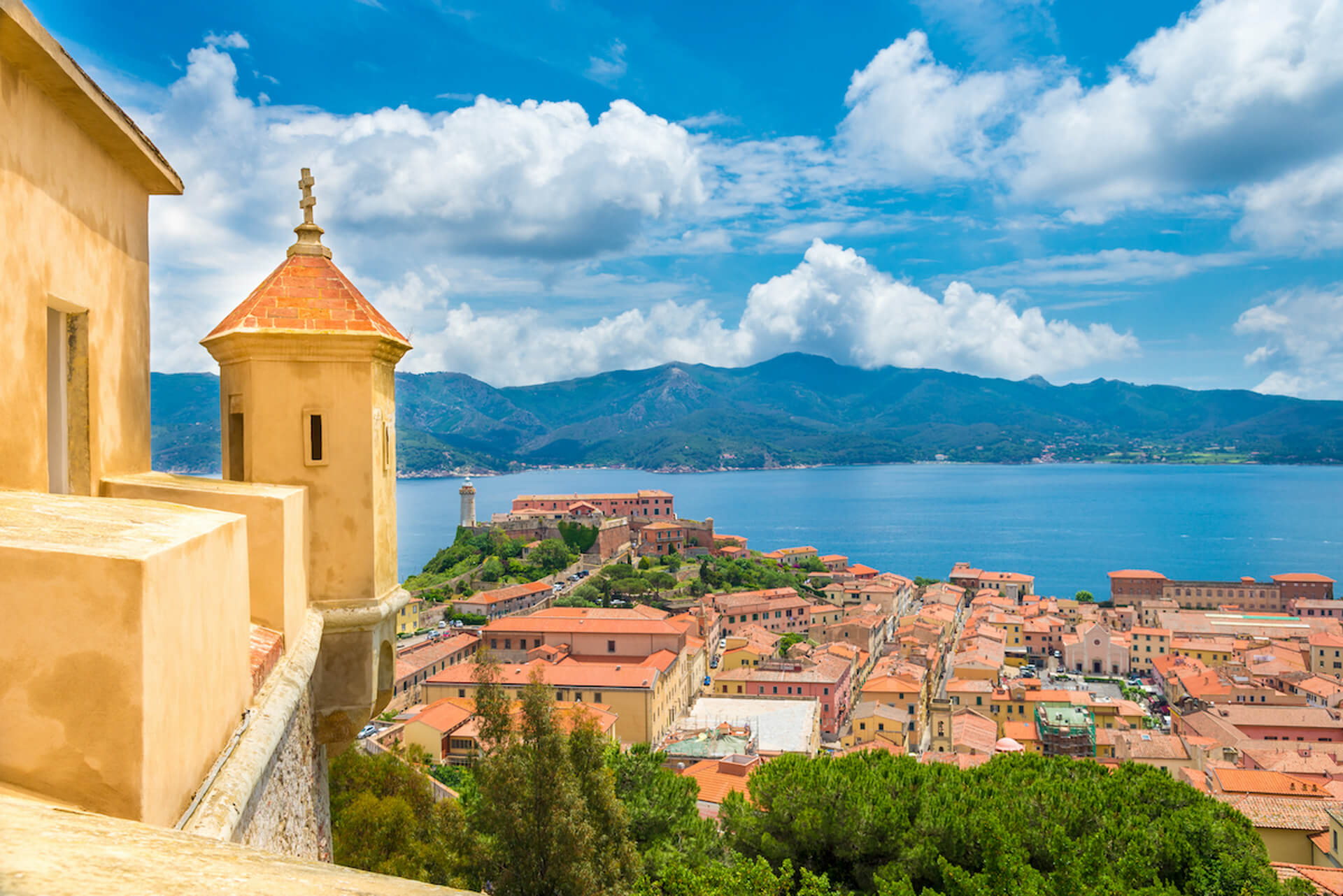 Seconda casa isola Elba sconto traghetto