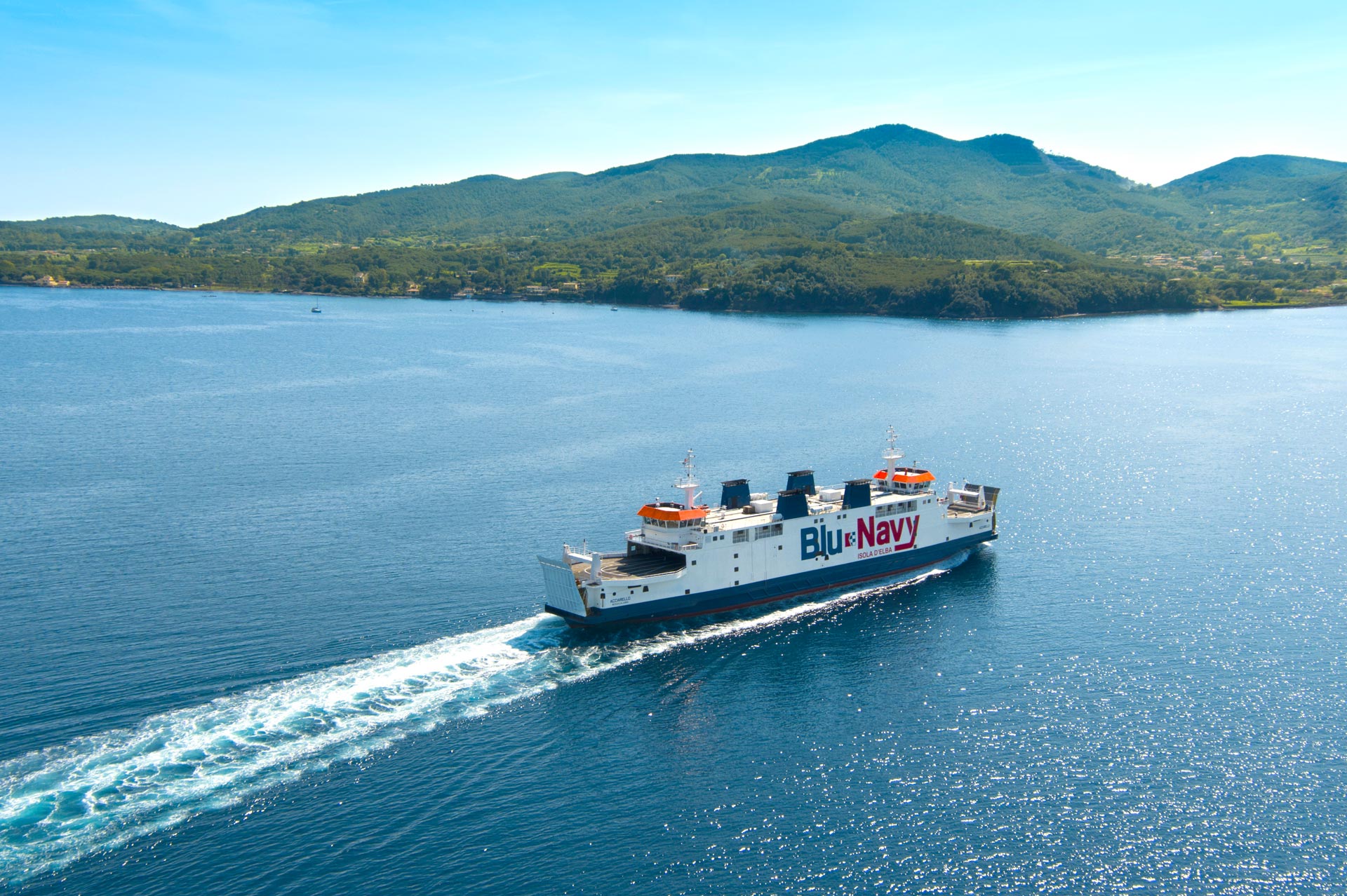 Traghetto Blu Navy Tratta Piombino Elba