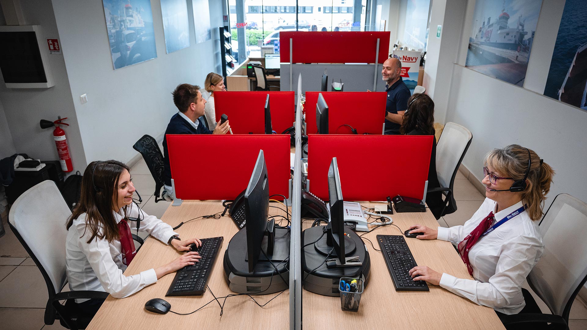 Uffici Blu Navy Traghetti Portoferraio Isola Elba