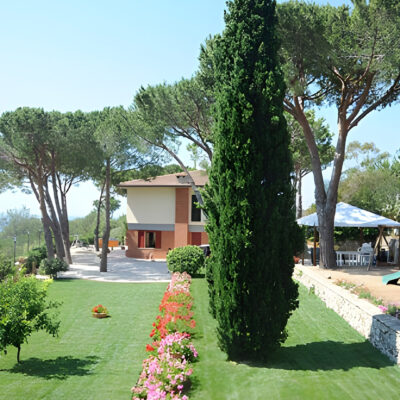 Villa Capitorsola con BluNavy Traghetti