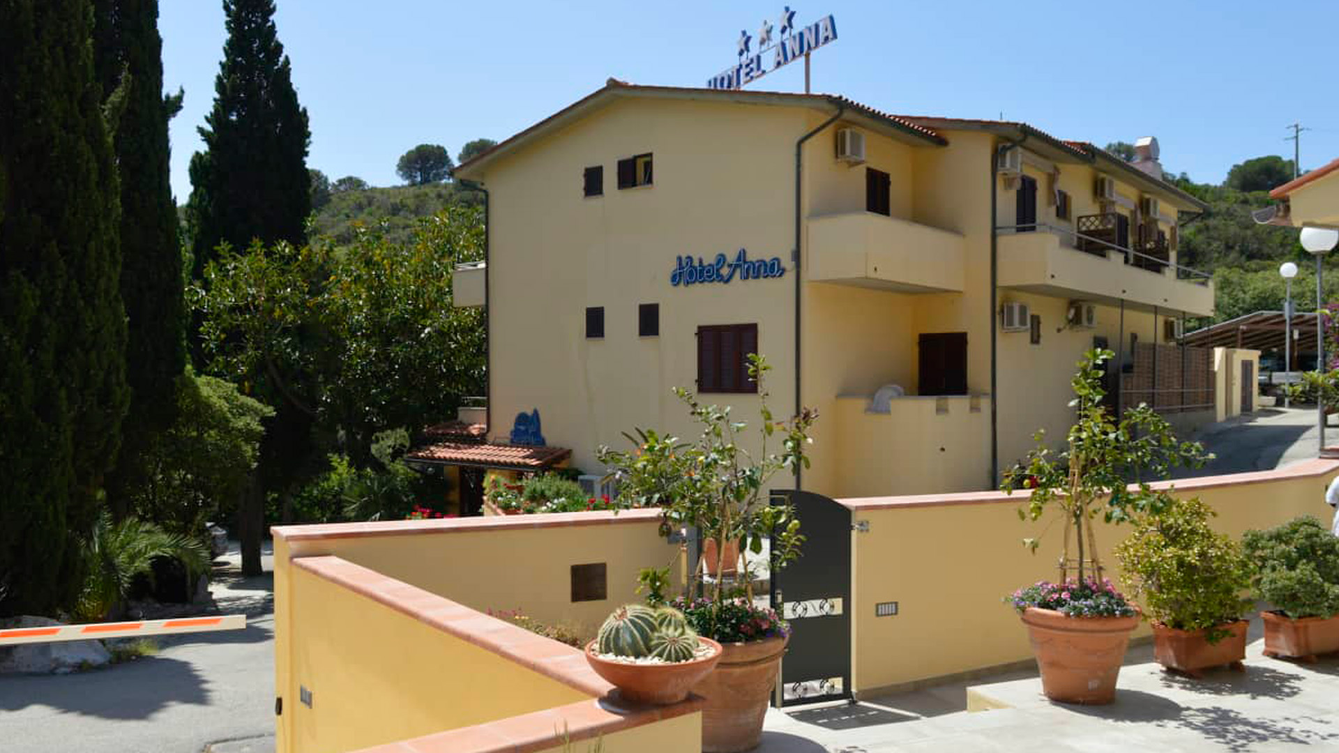 hotel anna con BluNavy traghetti