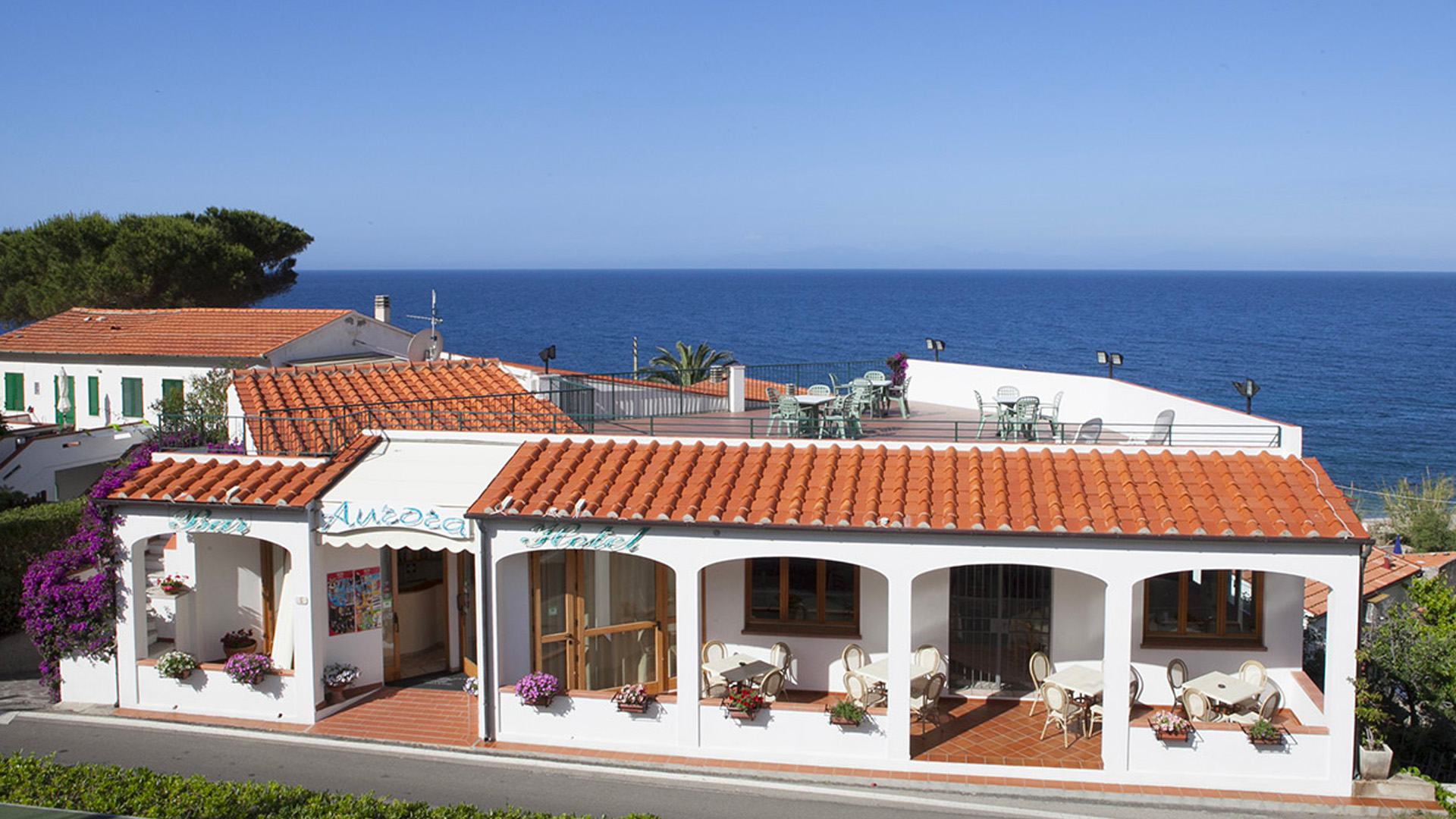 hotel aurora con BluNavy traghetti