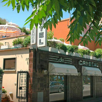 hotel crystal con BluNavy traghetti