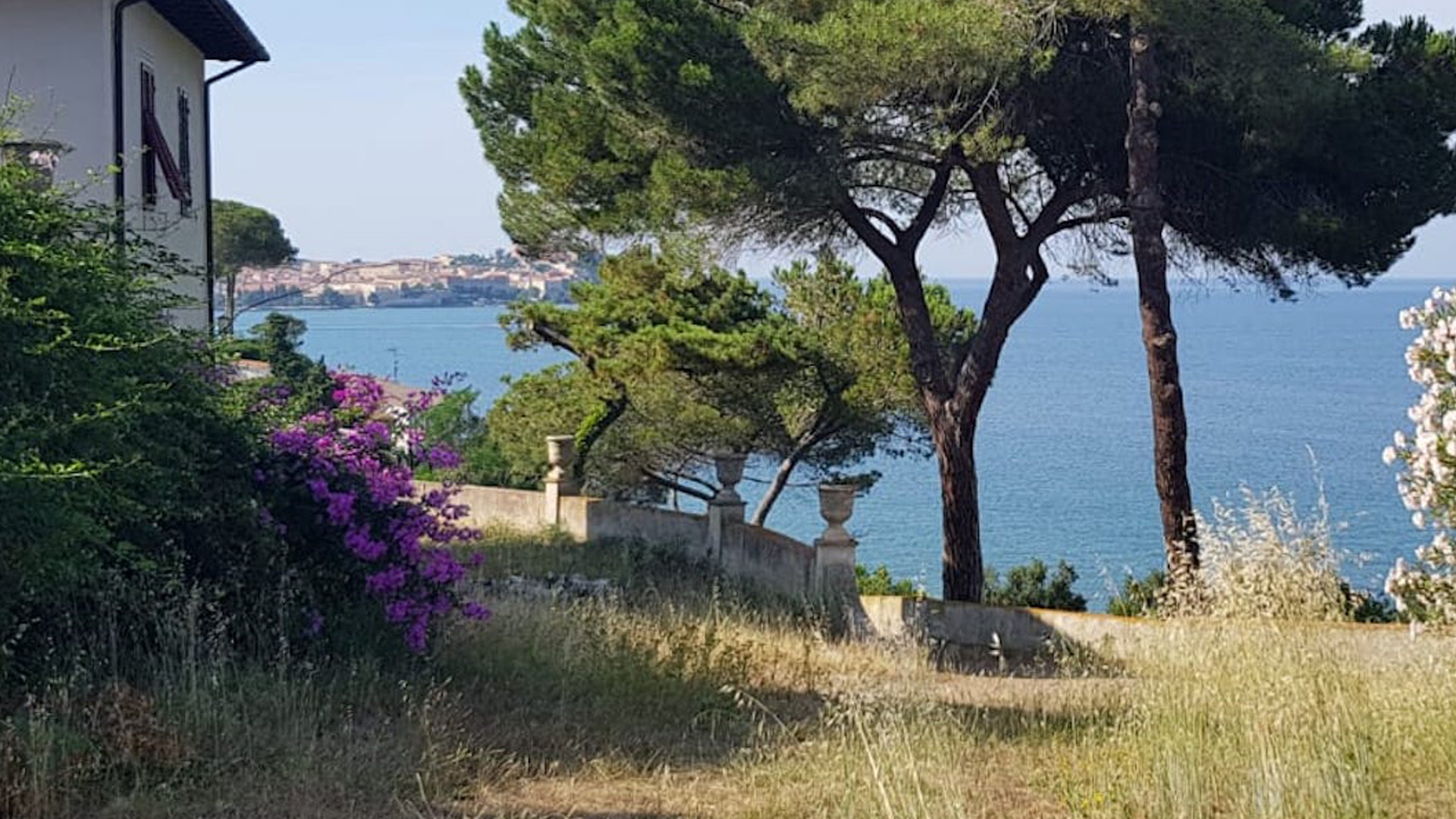 hotel grotte del paradiso con BluNavy traghetti