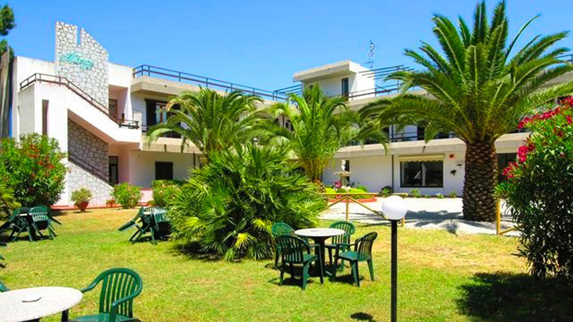 hotel mirage con BluNavy traghetti