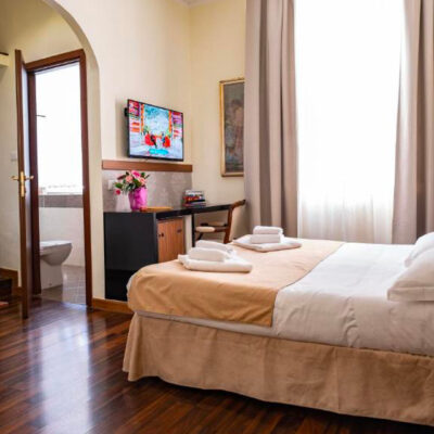 hotel moderno con BluNavy traghetti