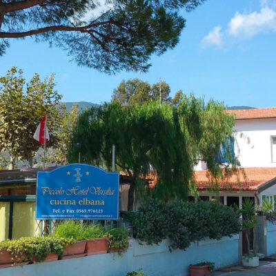 hotel piccolo hotel versilia con BluNavy traghetti