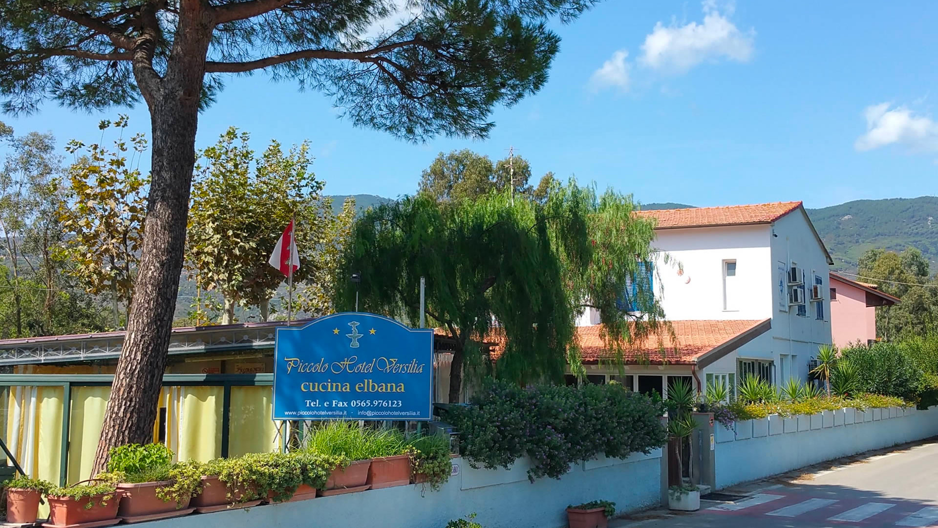 hotel piccolo hotel versilia con BluNavy traghetti