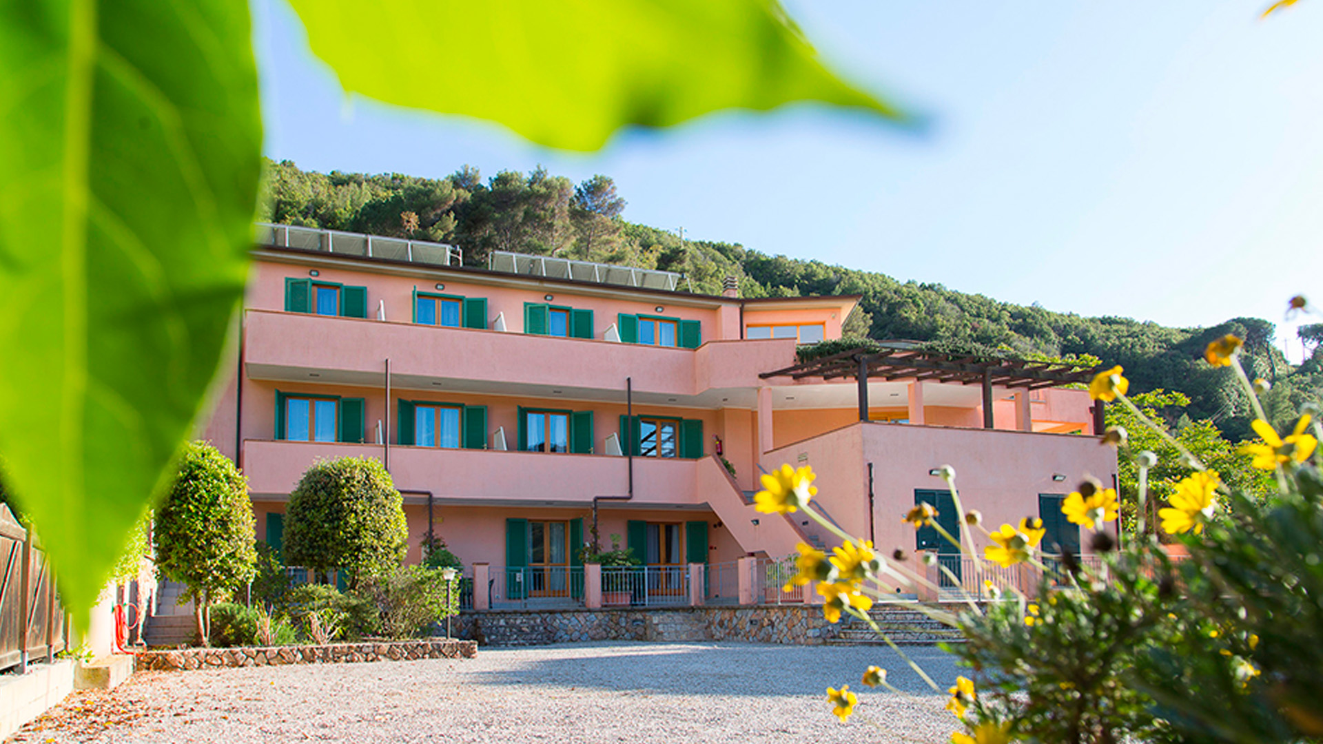 hotel punta pina con BluNavy traghetti 1