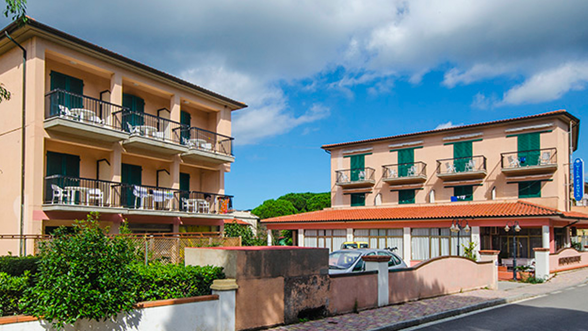 hotel villa etrusca con BluNavy traghetti