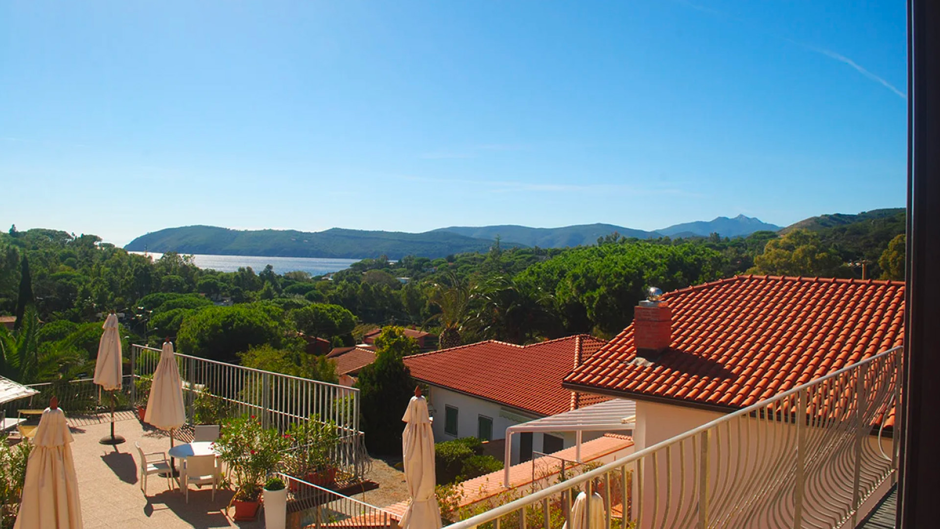 hotel villa wanda con BluNavy traghetti