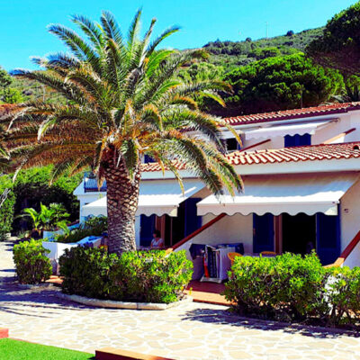 villaggio innamorata con BluNavy traghetti